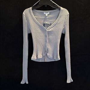 Elegant Light Gray Ribbed Button-Down Shirt